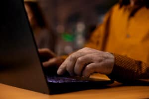 AJAX: como funciona, quando usar e exemplos práticos em JavaScript
