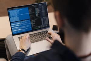 Btrfs: snapshots, RAID e comparação com ZFS e ext4
